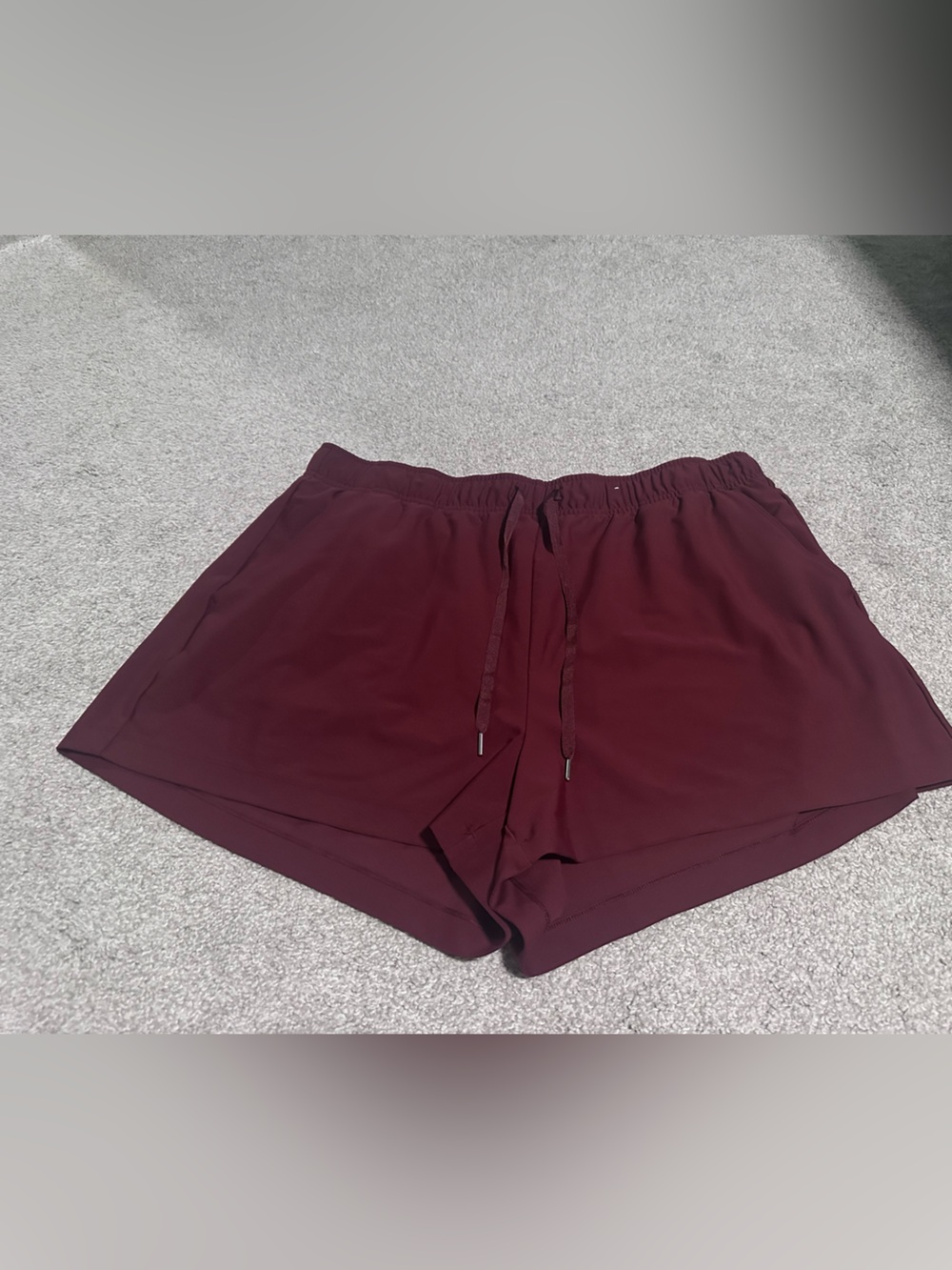 Old Navy Women’s Maroon Elastic Waist Athletic Shorts
